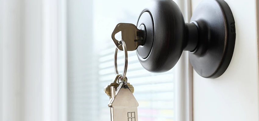 Bifold Door Knob Replacement in Glen Avon, California