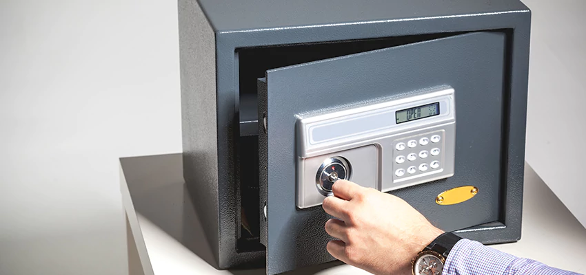 Jewelry Safe Unlocking Service in Glen Avon, California