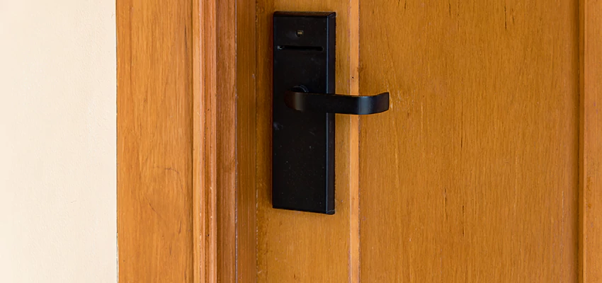 Quick Response Locksmith For Lock Repair in Glen Avon, California